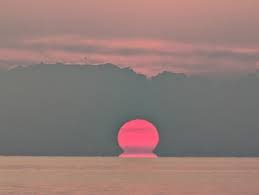 Attēlu rezultāti vaicājumam “Etruscan Vase Omega Sun”