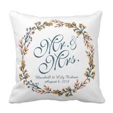 Vaizdo rezultatas pagal užklausą „wedding pillows“