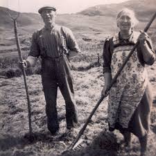 Maggie\u0026#39;s great aunt, Mary Gillies, with her brother Neil - mary_neil_gillies_web