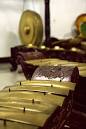File:Two Sundanese Saron and a Gong Gede Gedhe in the background ... 