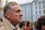 File:Mirek Topolánek na