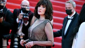 Isabelle Adjani ile ilgili görsel sonucu