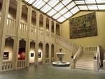 File:Clowes Pavilion - Indianapolis Museum of Art - DSC00703.JPG ...