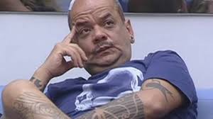 Durante a prova da comida, na manhã deste domingo, João Carvalho se machucou feio, lá no \u0026quot;Big Brother Brasil 12\u0026quot;. - joao-carvalho-bbb-12
