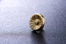 Image result for 弁護士バッジ