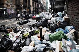 Image result for neapel abfallberge