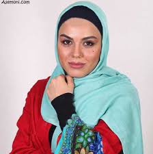 عکس دیده نشده از آزاده زارعی به همراه مادر و برادرش! 1