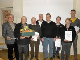 Beim Roten Kreuz ehrte der Vorsitzende Norbert Maurer (von links) Egon Baumann (55 Jahre), Ernst Arthur Jancke (50), Michael Niefanger (35), Gunnar Prennig ...