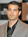 Photo Gallery: <b>Jesse Metcalfe</b> all dressed up