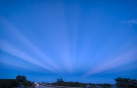 Attēlu rezultāti vaicājumam “anticrepuscular rays”
