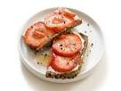 5 Healthy Snacks for 100 Calories | Reader's Digest