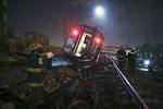 Amtrak Train Derails in Philadelphia, Killing 5 - Breitbart