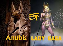 Illuminati Lady Gaga e Necromancia
