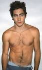 Gyllenhaal  Hathaway go  for magazine shoot