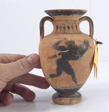 Attēlu rezultāti vaicājumam “Etruscan Vase Omega Sun”