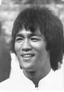 Bruce Lee - images?q=tbn:ANd9GcRZ0vQ1JA6iF191WtqapbKLNxavwzZY1RJxxPCNoWE9bMm0TRlGorKgojM
