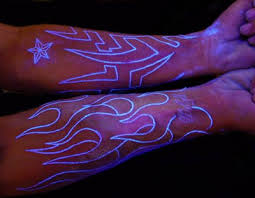 Hand Tribal Tattoo Black Light