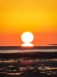 Attēlu rezultāti vaicājumam “Etruscan Vase Omega Sun”