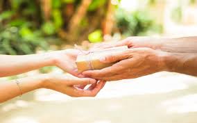 Image result for FOTO DE CARIDADE CRISTÃ