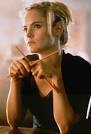 Jennifer Jason Leigh Picture 4