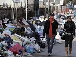 Image result for neapel abfallberge