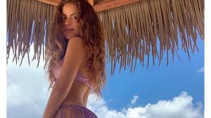 Resultado de imagem para "shakira" calcinha