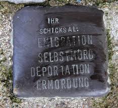 Gertrud Simon | Stolpersteine in Berlin - 652px-Stolperstein_Solinger_Str_10_(Moabi)_Schicksal