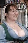 اكبر صدور نساء بقريه هولنديه