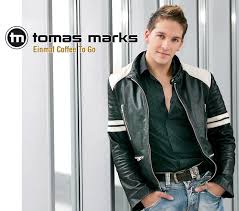 Mit Tomas Marks präsentiert sich jetzt ein smarter Sänger der Öffentlichkeit, dessen musikalisches Talent die bisher gekannten Grenzen des Schlagers sprengt ... - 19-11-2008%20-%20daniela%20-%20TOMAS%20MARKS
