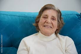 Resultado de imagem para mulher idosa
