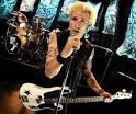 http://img.karaoketexty.cz/img/artists/33762/mike-dirnt-128670.jpg