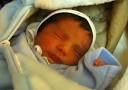 ٨۶ بهدنیا اومد و به زندگی