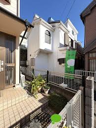 Image result for 武蔵村山市岸2丁目〈中古〉JR八高線「箱根ヶ崎」駅バス６分停歩４分　閑静な住宅地　前面道路が広いのでクルマの運転が苦手な方も車庫入れ楽々！　全居室収納充実！