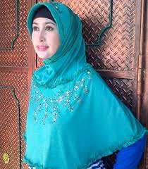 Jilbab Bergo | Grosir Jilbab dan Baju Gamis Murah Terbaru