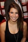 LAURY THILLEMAN lors du 34e Salon du Livre de Paris au Parc des.
