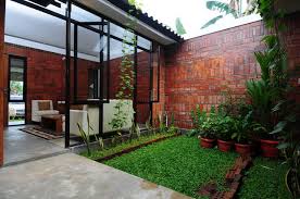 20 Desain Taman Mungil Dalam Rumah