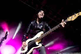 David Desrosiers, minhas fotos preferidas ;] Images?q=tbn:ANd9GcRhNa18vcFZjcO-VQoUy5CGGMzJK52_mfGPi2KDYct9J6rCyhLX7g