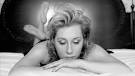 http://pics.wikifeet.com/Martha-Wainwright-Feet-573462.jpg