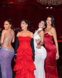 Картинки по запросу kim kardashian