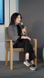 Image result for Bugaboo Cameleon Julianna Margulies
