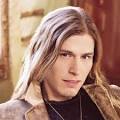 Jason Michael Carroll doesn't