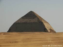 Le grand mystère des pyramides de Gizeh - Page 3 Images?q=tbn:ANd9GcRifxAXrg7u2Ys9tuVZXmcrAm77tr3BgjB0KMmd_r43rqmZ6CMGKA