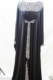 Abayas on Pinterest | Black Abaya, Kaftan and Dubai