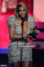 Afbeeldingsresultaat voor beyonce knowles 2010