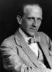 Alan Alexander (A. A.) Milne nació el 18 de enero de 1882 en Kilburn, ... - images?q=tbn:ANd9GcRkoku9s7si8jJDDWe2vUpCU-6mKrhHCfl6fO5vVmpBxg9URV_9FtpbYc8