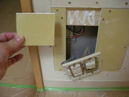 Image result for コンセント　穴 %