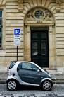 Smart Car: I love these cars. - via Daymix