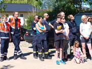 Ihr Ehemann, Andreas Jürß hat mit seinen Kameraden der Freiwilligen Feuerwehr die Versorgungspunkte und den Straßenverkehr auf dem Rundkurs abgesichert.