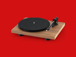 Pro-Ject Debut Carbon EVO turntable