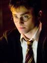... alors qu'il travaillait sur le tournage du film Harry Potter et le ... - images?q=tbn:ANd9GcRoGFxxneUMx3NE8hW24PSTL1gFamnx_lMwlTGDwhTAQUJgGCrtdZIpbA